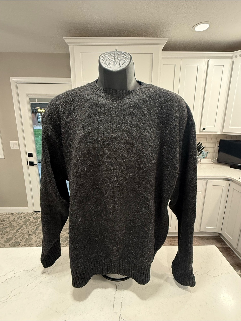 Pendleton Men’s Knit Wool Pullover Sweater Solid Gray Crew Neck Size XL